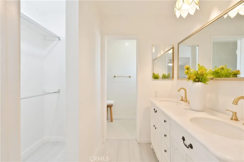 5400 Lindley Avenue #322 Encino, CA 91316
