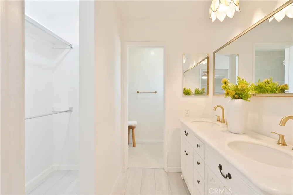 5400 Lindley Avenue #322 Encino, CA 91316