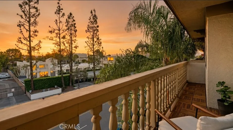 5400 Lindley Avenue #322 Encino, CA 91316