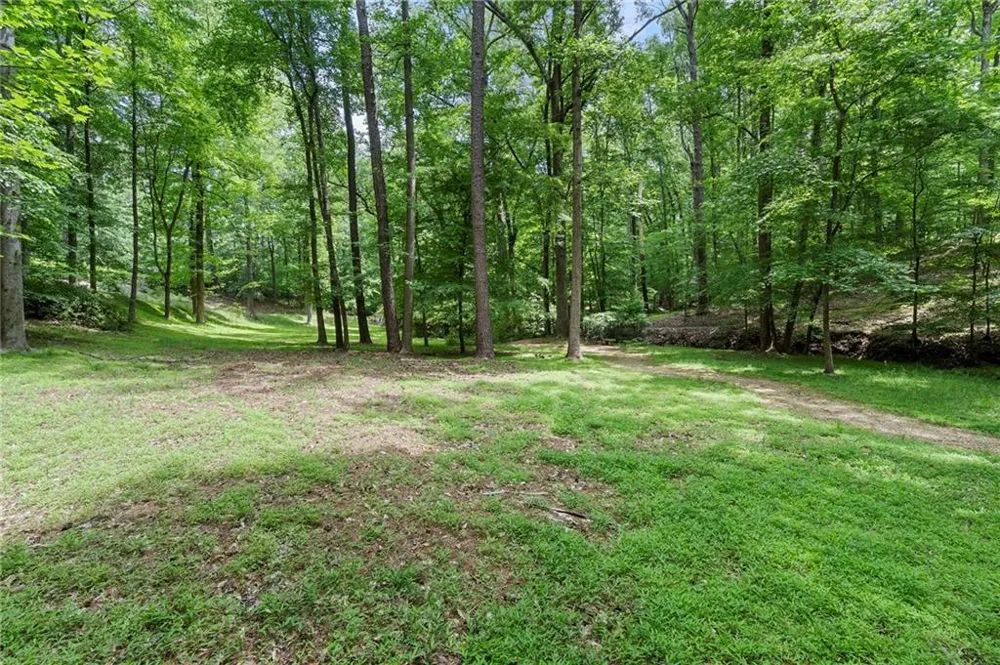 1340 W Garmon Road Sandy Springs, GA 30327