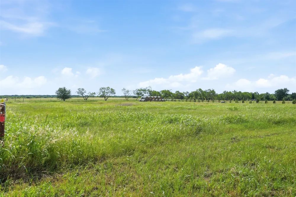 2215 Cool Junction Millsap, TX 76066