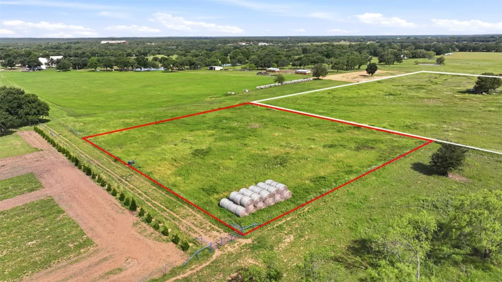 2215 Cool Junction Millsap, TX 76066