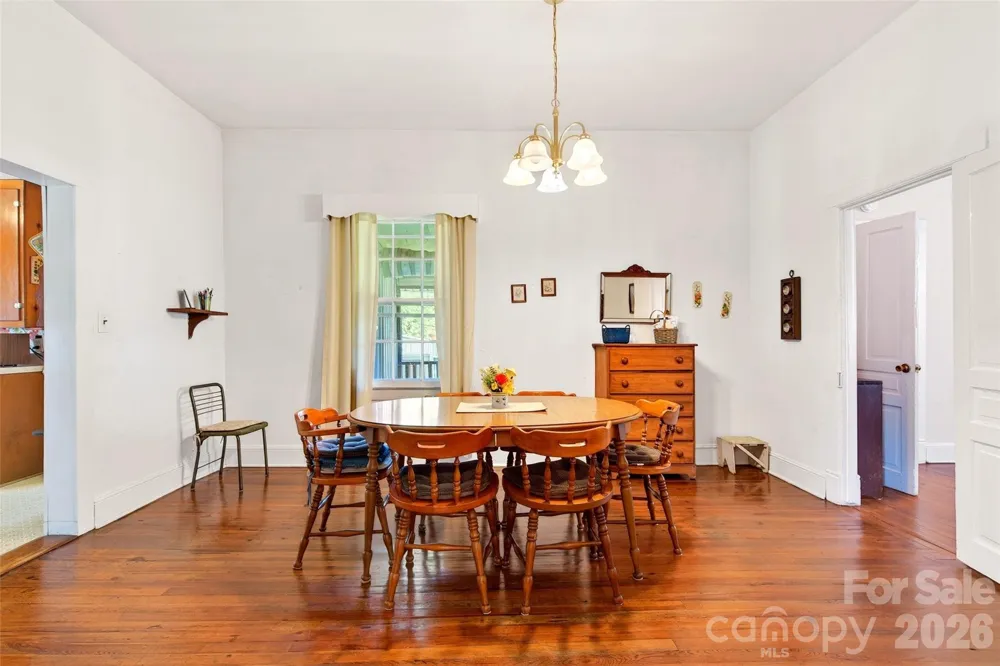 35 Second Street Marion, NC 28752