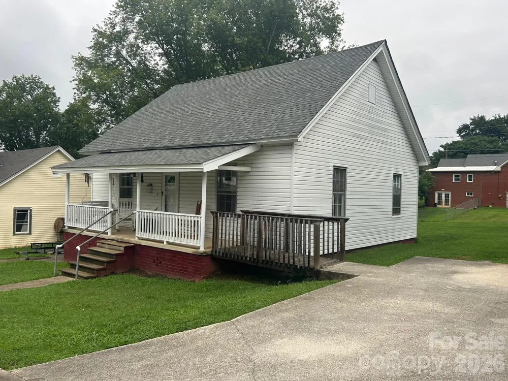 35 Second Street Marion, NC 28752