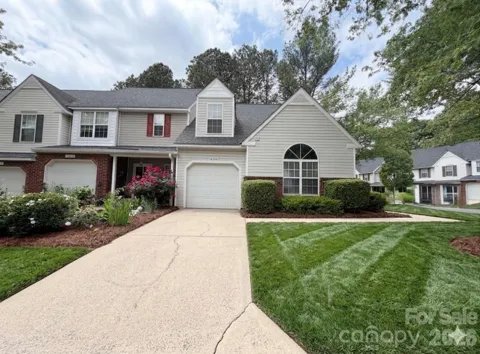 10206 University Park Lane