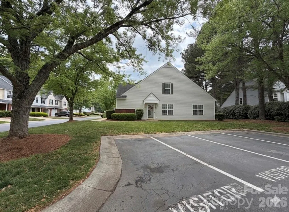 10206 University Park Lane Charlotte, NC 28213