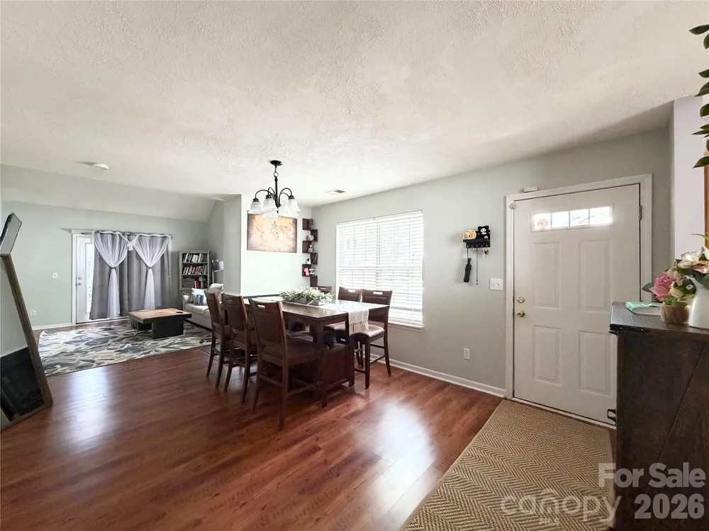10206 University Park Lane Charlotte, NC 28213