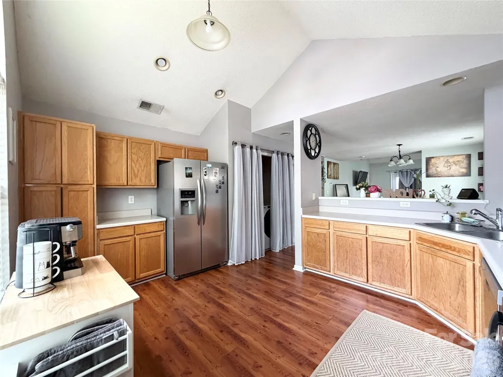 10206 University Park Lane Charlotte, NC 28213