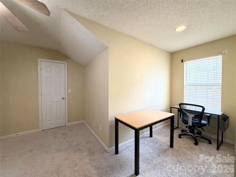 10206 University Park Lane Charlotte, NC 28213