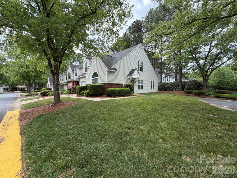 10206 University Park Lane Charlotte, NC 28213