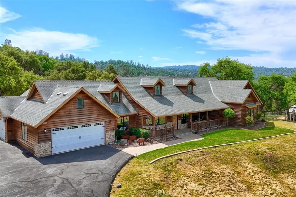 32028 Cattle Way Coarsegold, CA 93614