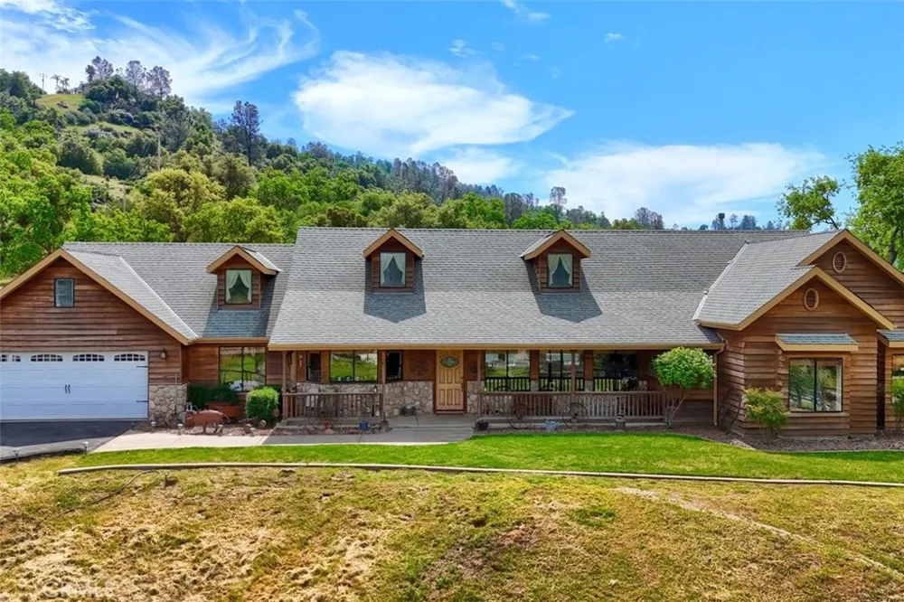 32028 Cattle Way Coarsegold, CA 93614