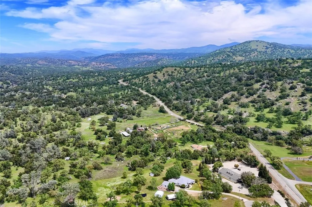 32028 Cattle Way Coarsegold, CA 93614
