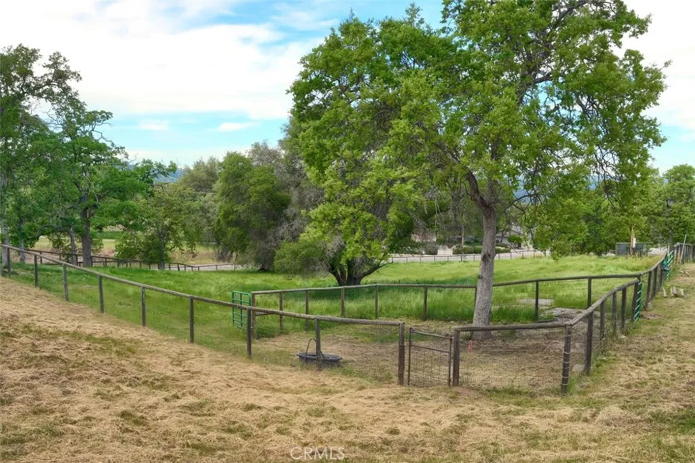 32028 Cattle Way Coarsegold, CA 93614