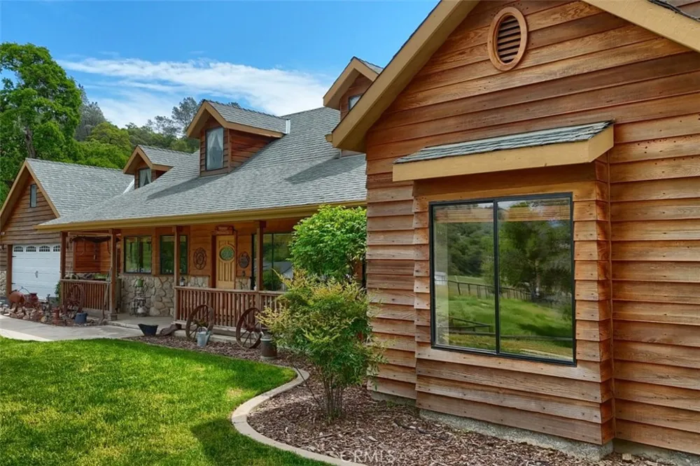 32028 Cattle Way Coarsegold, CA 93614