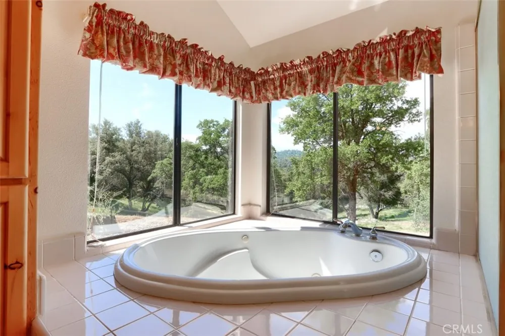 32028 Cattle Way Coarsegold, CA 93614