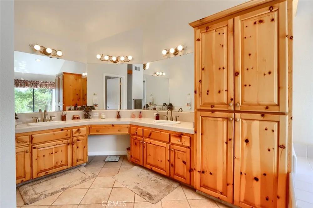 32028 Cattle Way Coarsegold, CA 93614