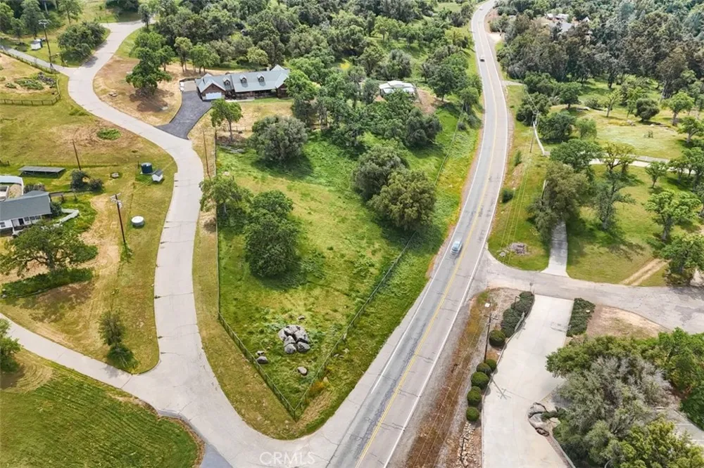 32028 Cattle Way Coarsegold, CA 93614