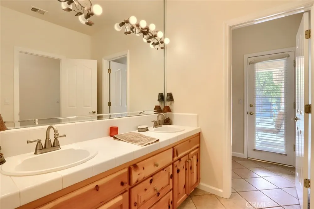 32028 Cattle Way Coarsegold, CA 93614