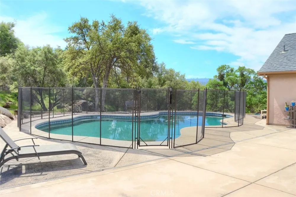 32028 Cattle Way Coarsegold, CA 93614