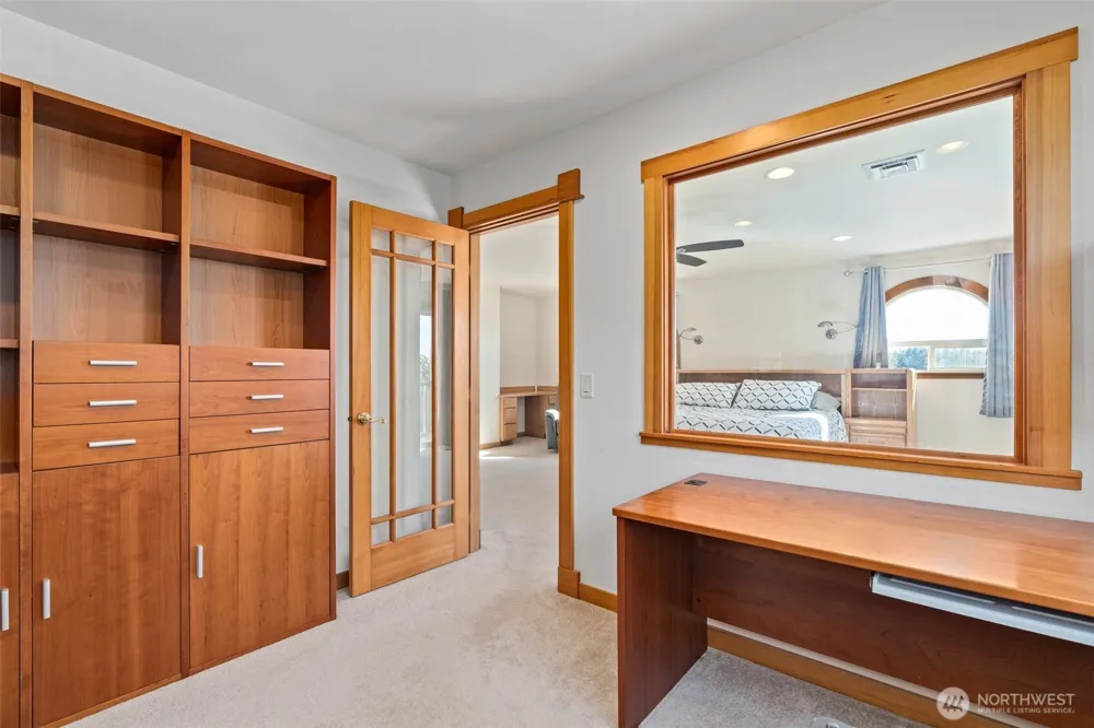 238 25th Street NW Long Beach, WA 98631
