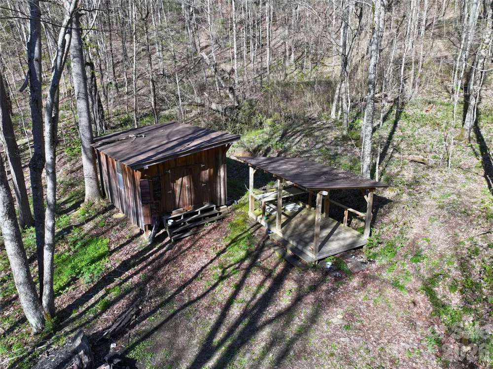 48 Benfield Road Weaverville, NC 28787