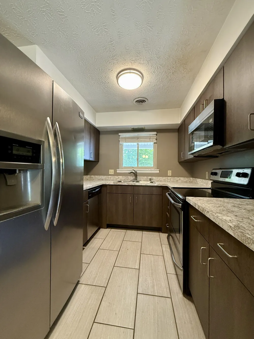 2169 Highway 41 S #13 Greenbrier, TN 37073