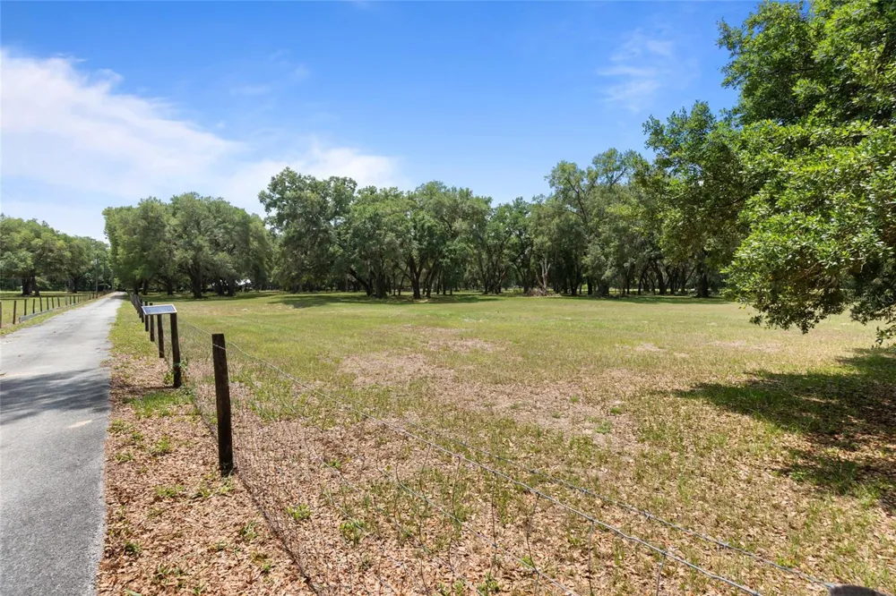 1153 CR 722 Webster, FL 33597