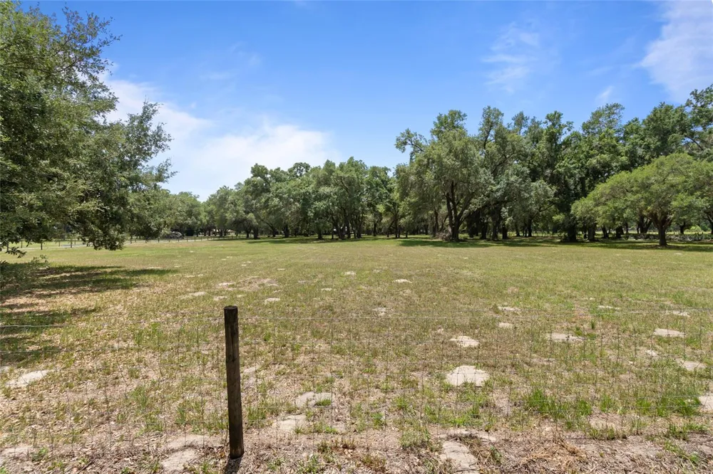 1153 CR 722 Webster, FL 33597