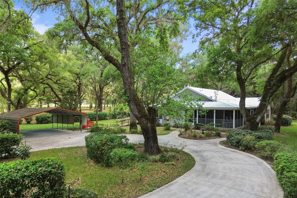 1153 CR 722 Webster, FL 33597