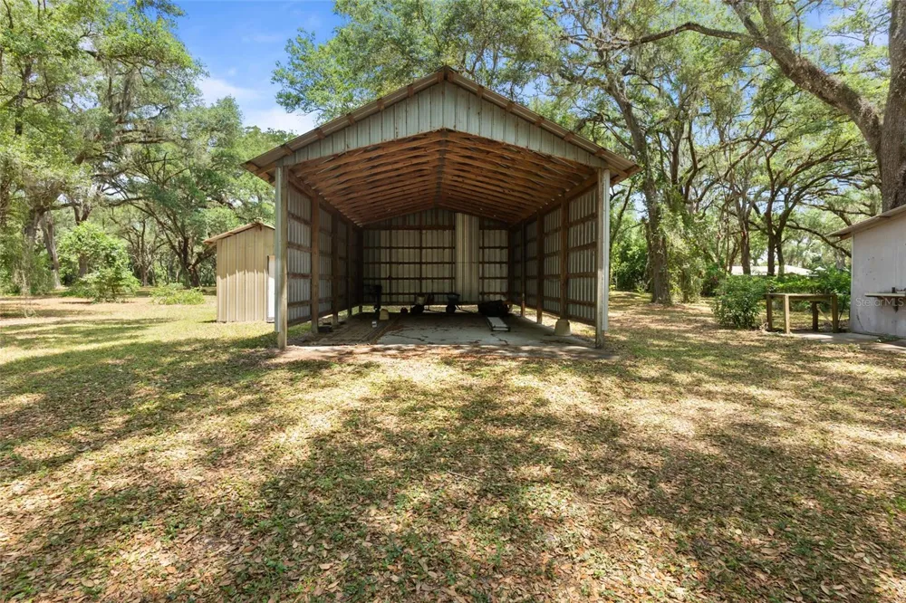 1153 CR 722 Webster, FL 33597