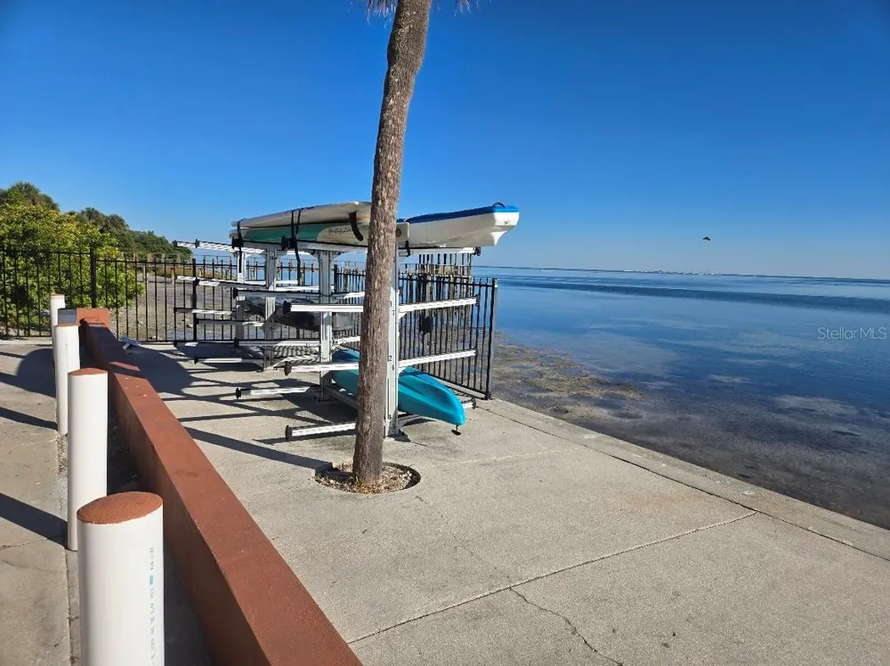 650 PINELLAS POINT DRIVE S #204 St Petersburg, FL 33705