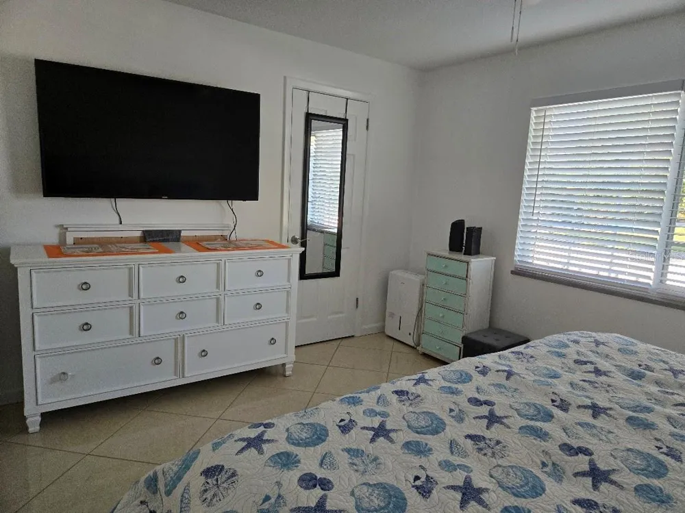 650 PINELLAS POINT DRIVE S #204 St Petersburg, FL 33705