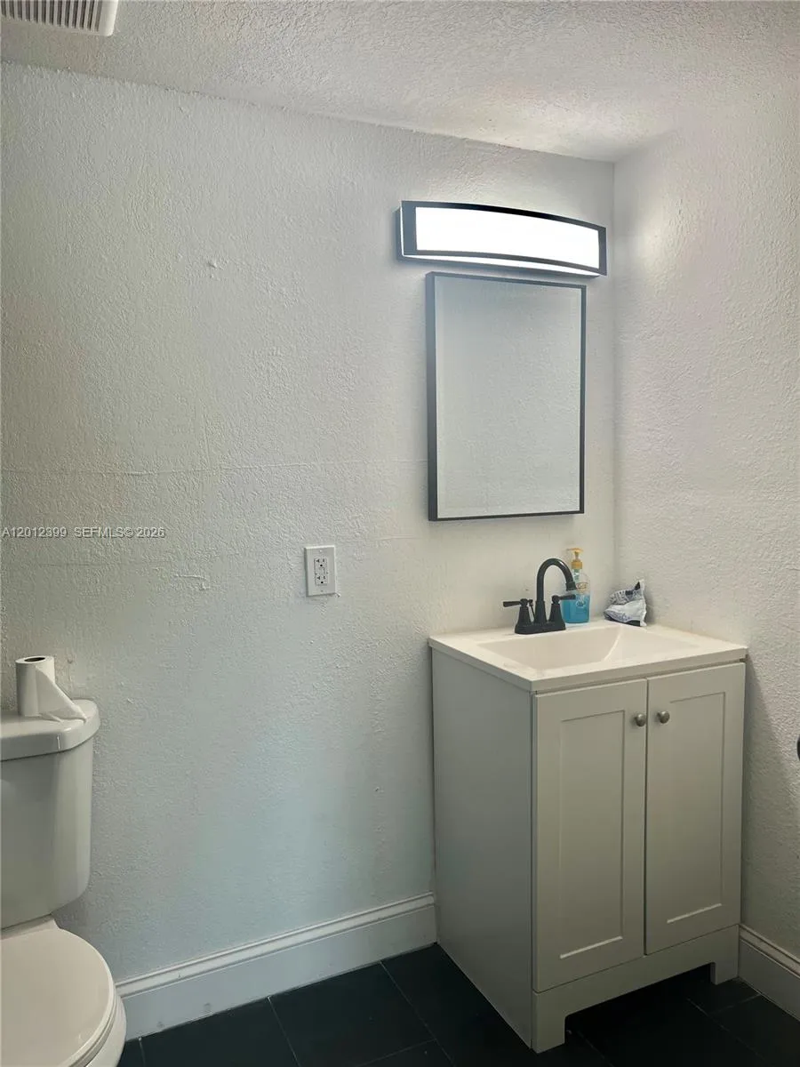 12040 Miami Ave North Miami, FL 33168