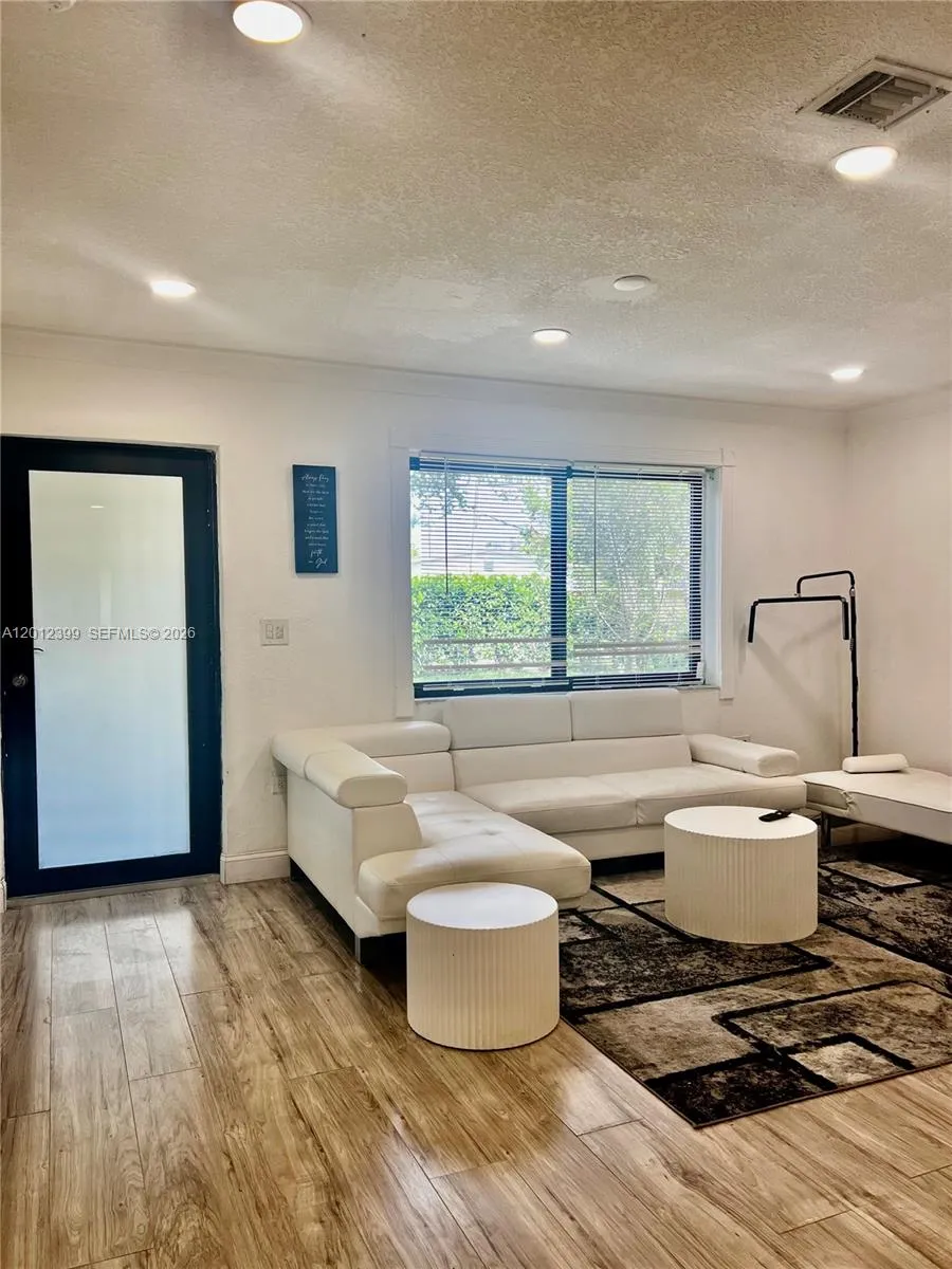12040 Miami Ave North Miami, FL 33168