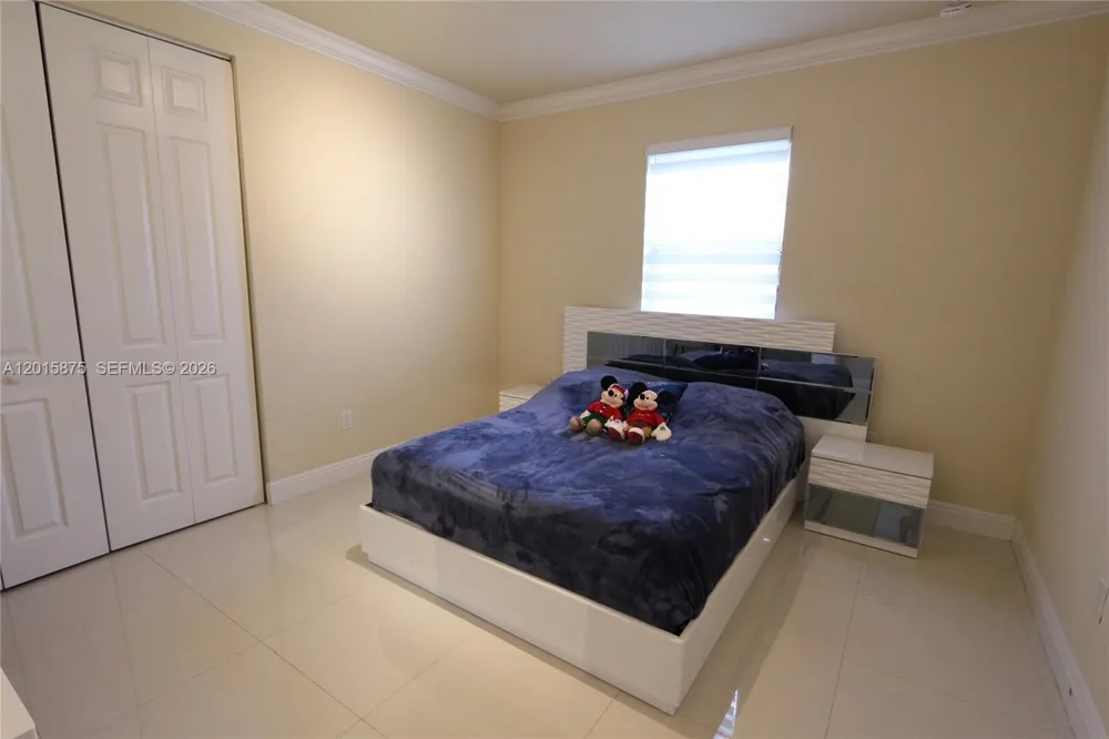 8925 NW 99th Ave Doral, FL 33178