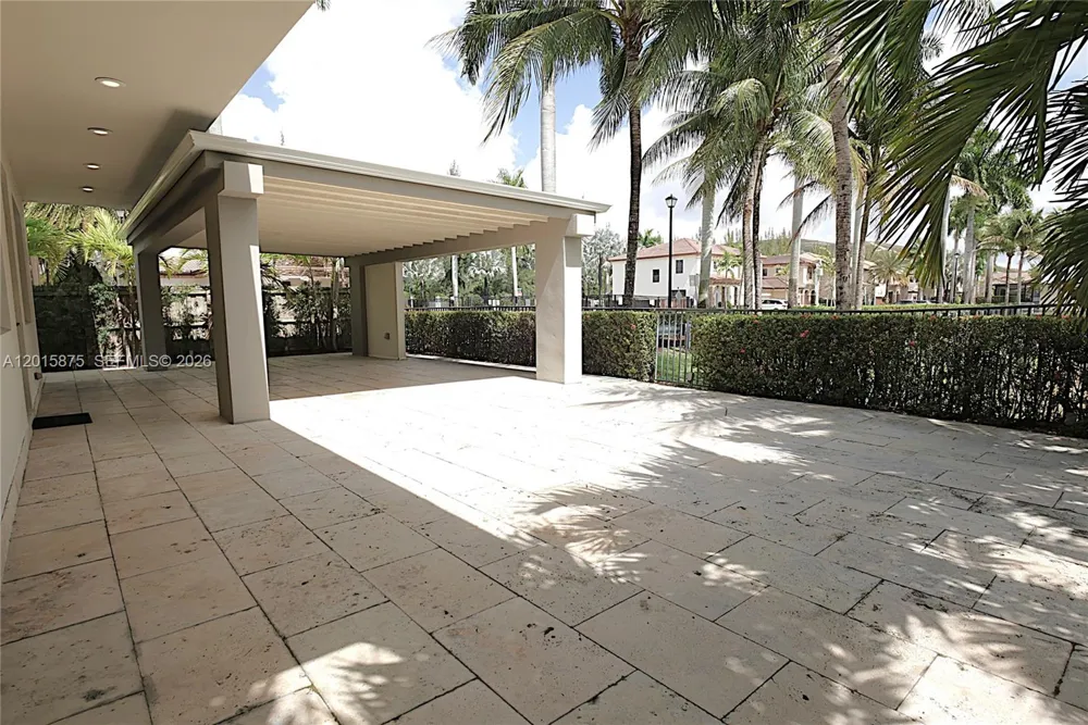 8925 NW 99th Ave Doral, FL 33178