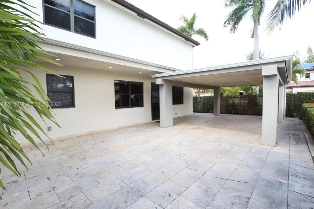 8925 NW 99th Ave Doral, FL 33178