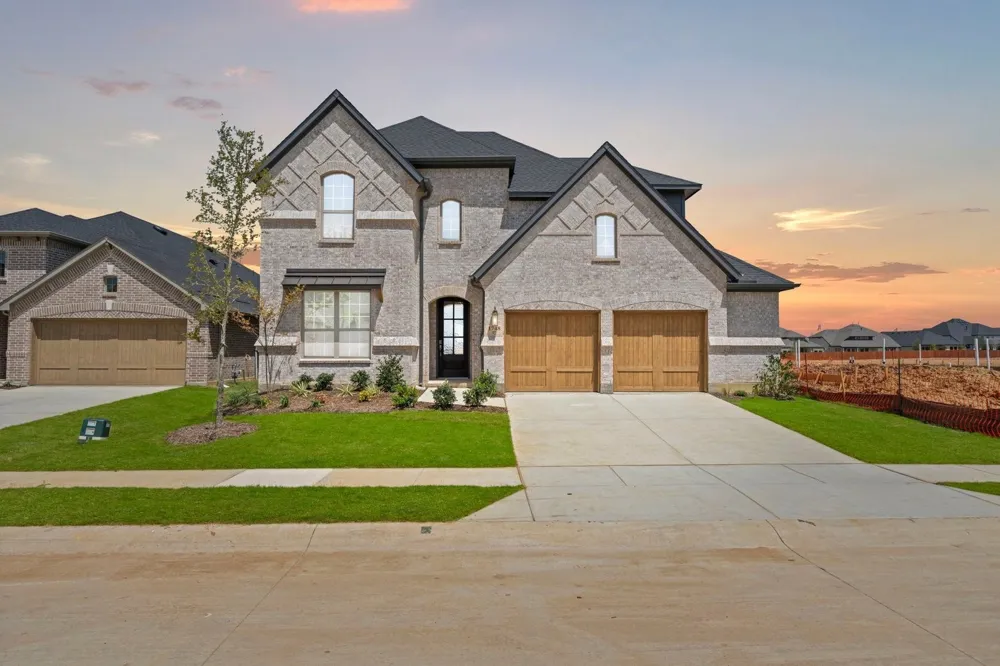 1748 Monarch Haven Way Oak Point, TX 75068