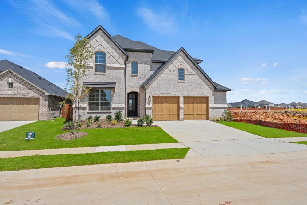 1748 Monarch Haven Way Oak Point, TX 75068