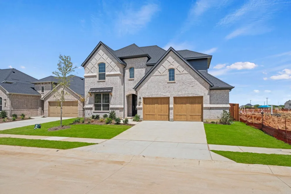 1748 Monarch Haven Way Oak Point, TX 75068