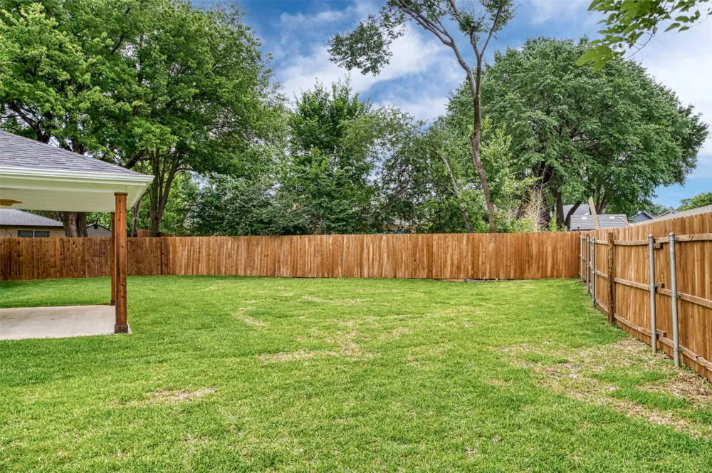 314 Sixpence Lane Euless, TX 76039