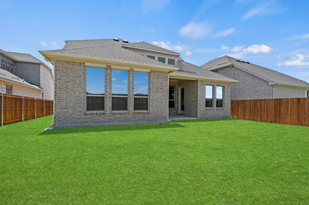1009 Malachite Way Oak Point, TX 75068