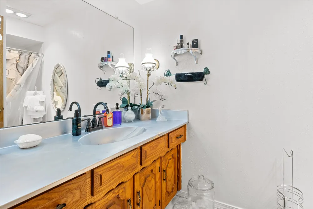 1209 Hanna Circle DeSoto, TX 75115