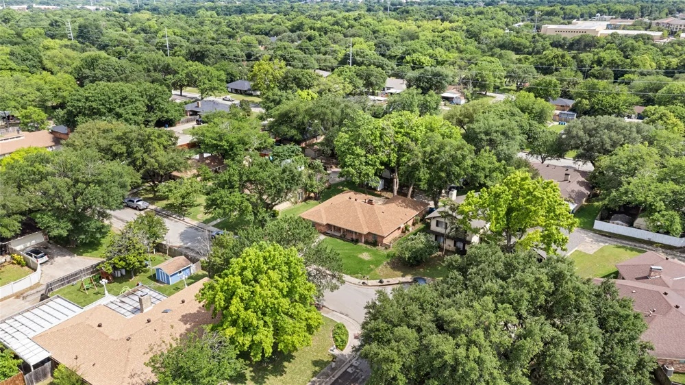 1209 Hanna Circle DeSoto, TX 75115
