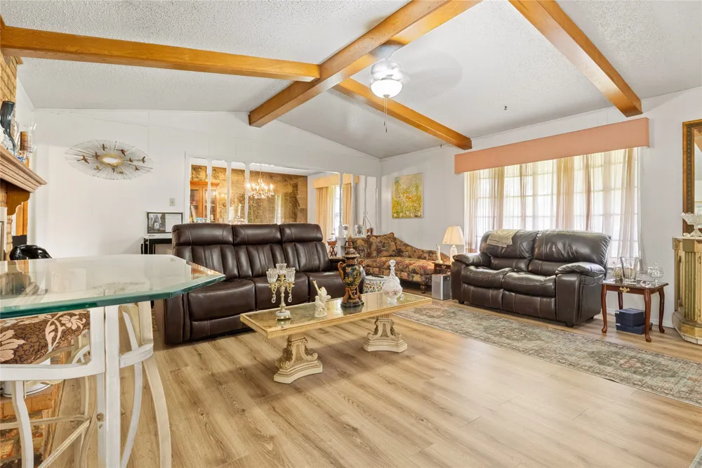 1209 Hanna Circle DeSoto, TX 75115