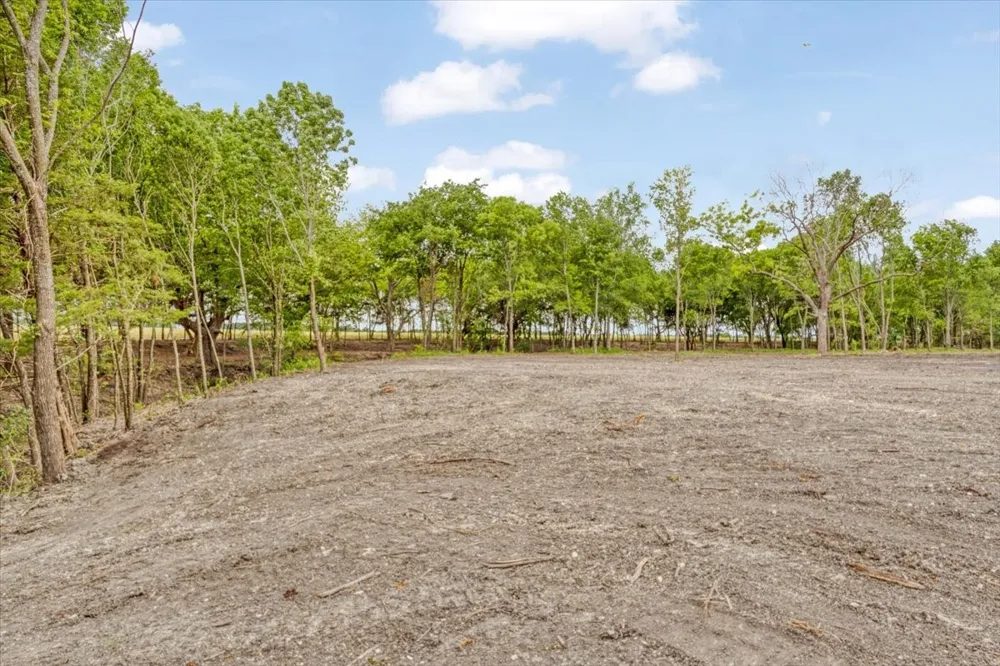 641 Jameson Van Alstyne, TX 75495