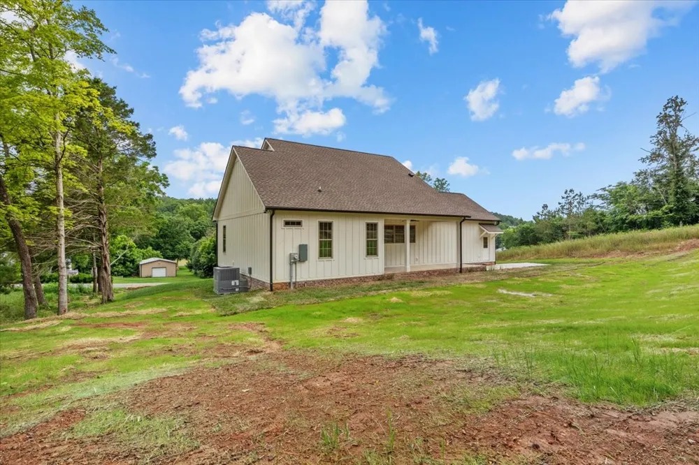 171 Roby Dr Erin, TN 37061