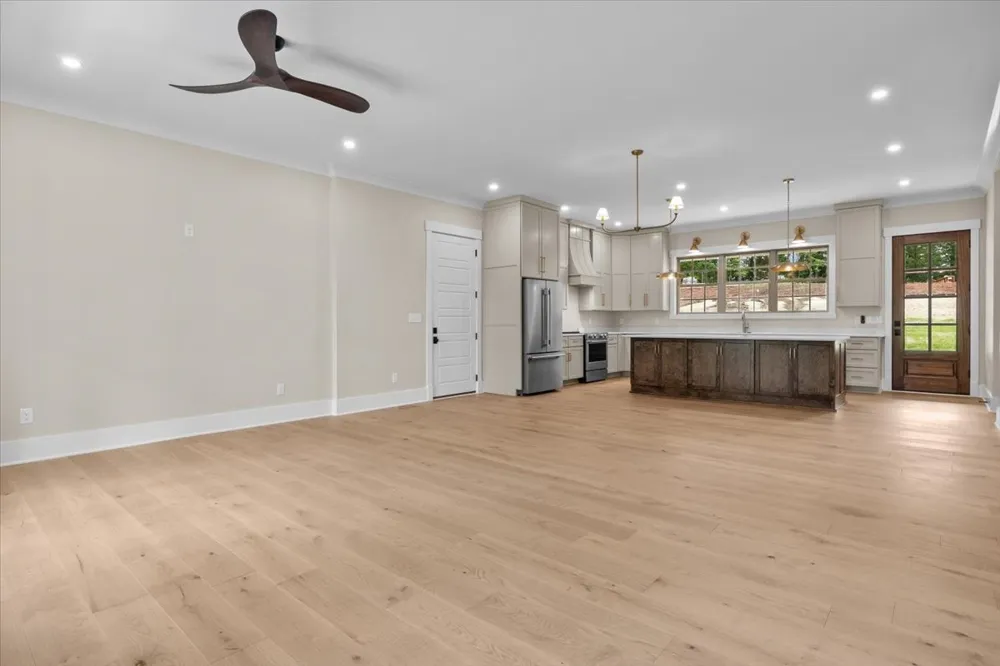 171 Roby Dr Erin, TN 37061