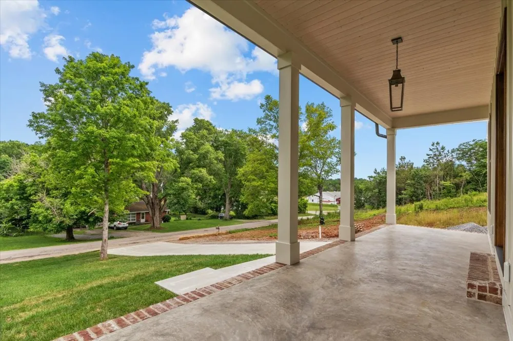 171 Roby Dr Erin, TN 37061
